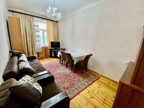 3-room old-build apartment for rent in Qara Qarayev, 72 m², 650 AZN/mo, photo 5 / 9
