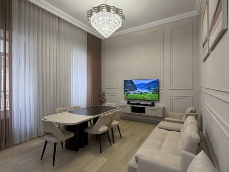 2-room old-build apartment for rent in İçəri Şəhər, 70 m², 1 700 AZN/mo, photo 4 / 12