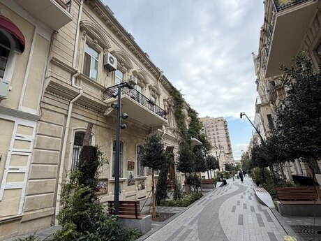 2 otaqlı mənzil, 70 m², İçəri Şəhər, 1 700 AZN