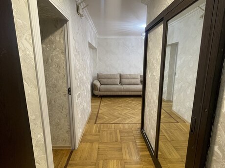 Сдаётся 2-комнатная квартира в старом фонде, Nəriman Nərimanov, 70 м², 750 AZN/мес, фото 3 / 9