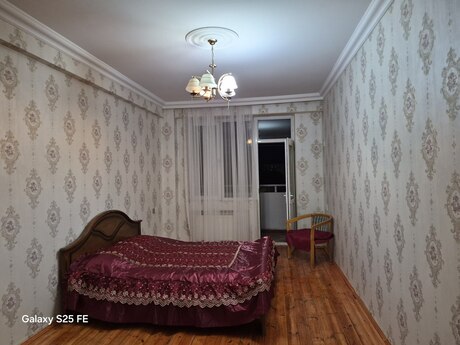 2 otaqlı mənzil, 110 m², Səbail, 700 AZN