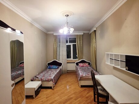 Memar Əcəmidə 2 otaqlı yeni tikili mənzil kirayə verilir, 90 m², 700 AZN/ay, şəkil 3 / 9