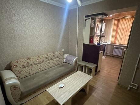 Объявление №6535933 - Баку, м. Халглар Достлугу, 2-комн., 45 м², 1/9 этаж