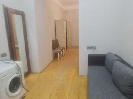 28 Mayda 1 otaqlı köhnə tikili mənzil kirayə verilir, 40 m², 650 AZN/ay, şəkil 2 / 5