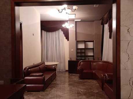 Sahildə 3 otaqlı köhnə tikili mənzil kirayə verilir, 70 m², 1 200 AZN/ay, şəkil 3 / 12