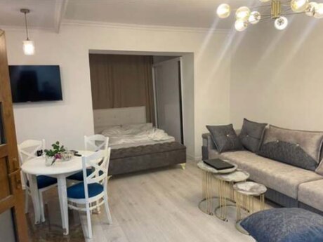 Сдаётся 2-комнатная квартира в старом фонде, Nizami, 50 м², 900 AZN/мес, фото 2 / 5