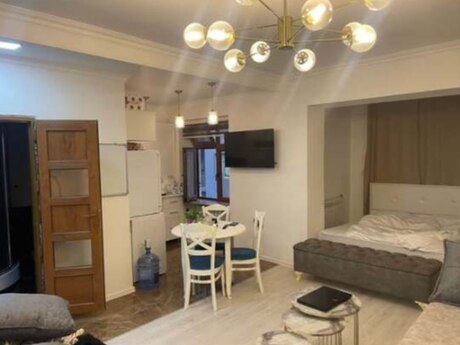 Сдаётся 2-комнатная квартира в старом фонде, Nizami, 50 м², 900 AZN/мес, фото 4 / 5