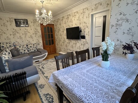Əhmədlidə 2 otaqlı köhnə tikili mənzil satılır, 35,4 m², 90 000 AZN, şəkil 2 / 12