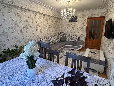 Əhmədlidə 2 otaqlı köhnə tikili mənzil satılır, 35,4 m², 90 000 AZN, şəkil 3 / 12