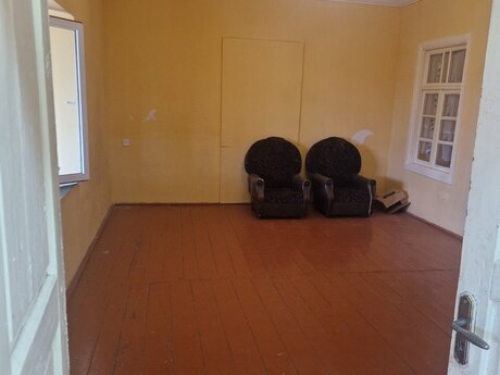 3 otaq · 130 m²