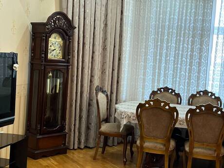 Gənclikdə 4 otaqlı yeni tikili mənzil kirayə verilir, 180 m², 1 400 AZN/ay, şəkil 4 / 12