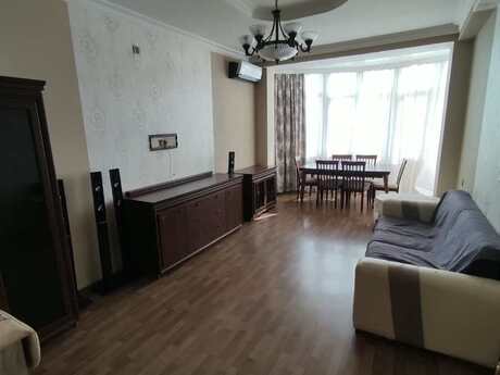 İnşaatçılarda 3 otaqlı yeni tikili mənzil kirayə verilir, 85 m², 800 AZN/ay, şəkil 3 / 12