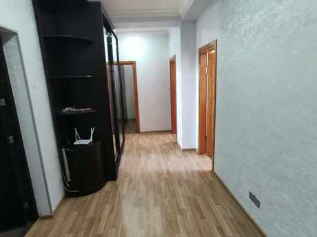 İnşaatçılarda 3 otaqlı yeni tikili mənzil kirayə verilir, 85 m², 800 AZN/ay, şəkil 2 / 12