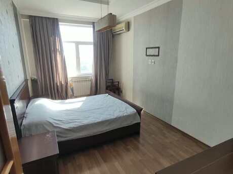 Elan №6536153 - Bakı, İnşaatçılar m., 3 otaqlı, 85 m², 16/18 mərtəbə
