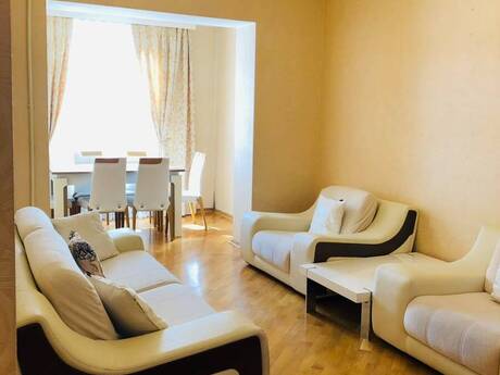 3-room old-build apartment for rent in Nizami, 80 m², 950 AZN/mo, photo 2 / 12
