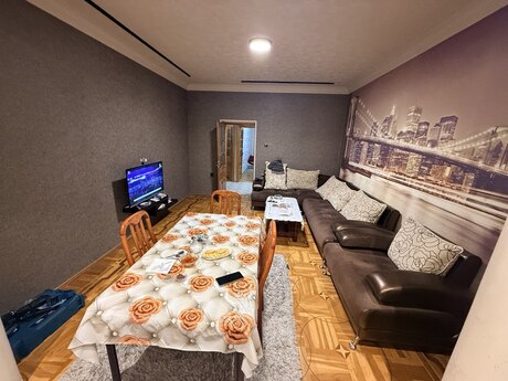 Nəsimidə 3 otaqlı köhnə tikili mənzil satılır, 62,9 m², 210 000 AZN, şəkil 2 / 12