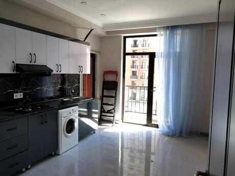 West Town kompleksində 2 otaqlı yeni tikili mənzil kirayə verilir, 85 m², 750 AZN/ay, şəkil 3 / 12