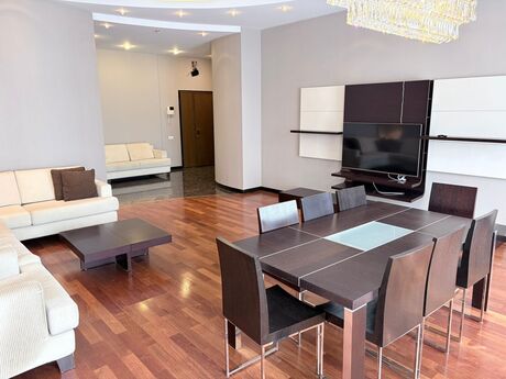 Sahildə 4 otaqlı yeni tikili mənzil kirayə verilir, 165 m², 3 100 AZN/ay, şəkil 2 / 12