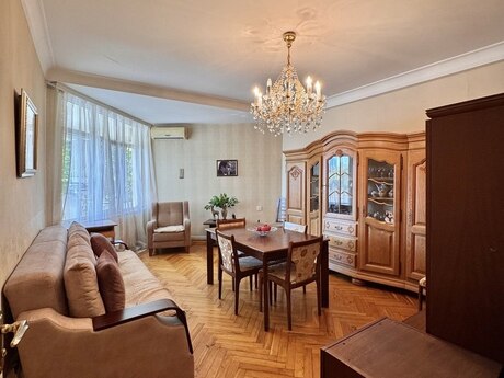 Объявление №6536305 - Баку, м. Низами, 3-комн., 100 м², 2/6 этаж