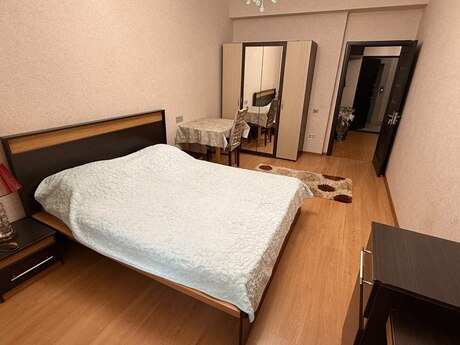 Nərimanovda 2 otaqlı yeni tikili mənzil kirayə verilir, 100 m², 950 AZN/ay, şəkil 2 / 12