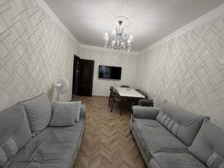 Elan №6536332 - Bakı, Neftçilər m., 4 otaqlı, 110 m², 7/10 mərtəbə