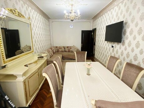 Продаётся 2-комнатная квартира в старом фонде, Memar Əcəmi, 90 м², 183 000 AZN, фото 2 / 11