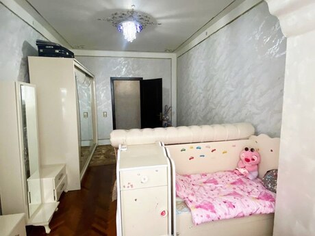 Продаётся 2-комнатная квартира в старом фонде, Memar Əcəmi, 90 м², 183 000 AZN, фото 4 / 11