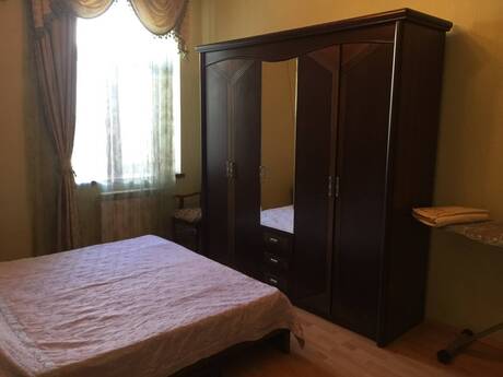 Bayılda 2 otaqlı köhnə tikili mənzil kirayə verilir, 72 m², 700 AZN/ay, şəkil 4 / 12