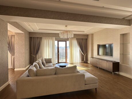 Elan №6536442 - Bakı, Nərimanov r., 4 otaqlı, 260 m², 12/18 mərtəbə