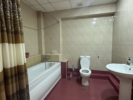 3-room old-build apartment for sale in Sahil, 95 m², 350 000 AZN, photo 3 / 5