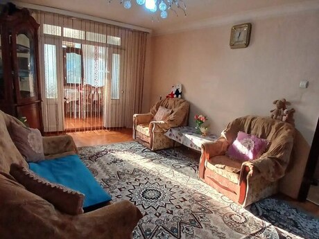 2-room old-build apartment for sale in 20 Yanvar, 50 m², 160 000 AZN, photo 2 / 7