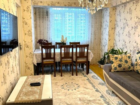 Əhmədlidə 2 otaqlı köhnə tikili mənzil satılır, 40 m², 90 000 AZN, şəkil 4 / 12