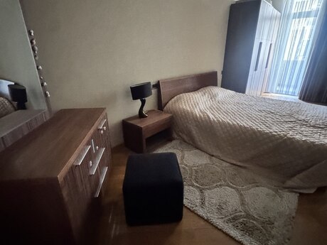 28 Mayda 3 otaqlı yeni tikili mənzil kirayə verilir, 140 m², 1 450 AZN/ay, şəkil 4 / 5