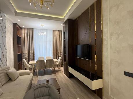 2 rooms · 60 m² · floor 4/10, Nizami City