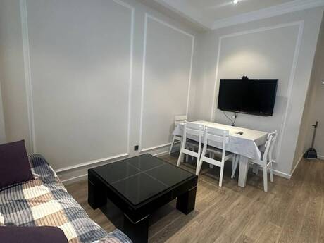 2 otaq · 50 m² · 10/18 mərtəbə, İnşaatçılar