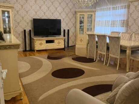 Объявление №6536708 - Баку, пос. Бакиханова, 5-комн., 120 м², 8/9 этаж