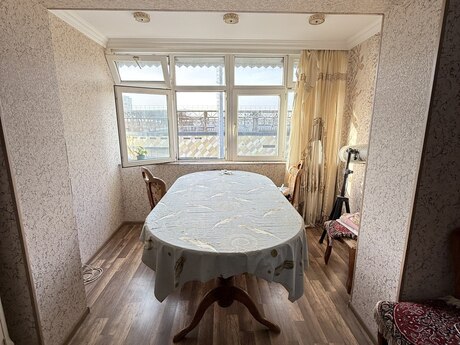 4 otaq · 90 m²