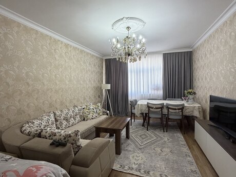 3 otaq · 75 m² · 5/5 mərtəbə, Bakıxanov