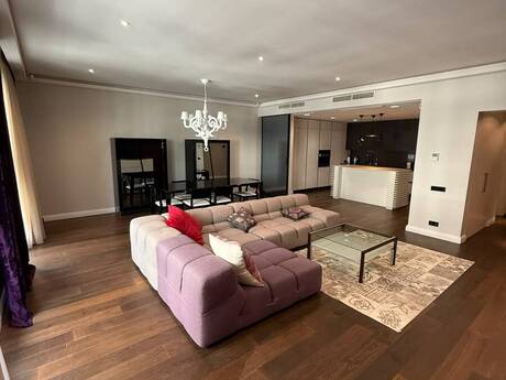 Elan №6536762 - Bakı, Səbail r., 3 otaqlı, 156 m², 7/32 mərtəbə