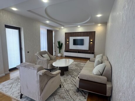 Объявление №6536770 - Баку, м. Ичеришехер, 4-комн., 170 м², 6/16 этаж