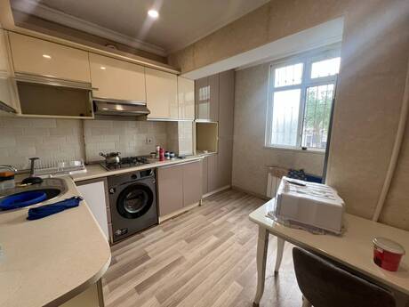 3 otaq · 80 m² · 1/9 mərtəbə, Gənclik