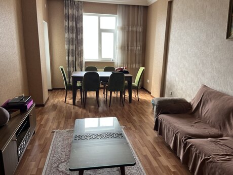 Bakıxanovda 2 otaqlı yeni tikili mənzil kirayə verilir, 95 m², 700 AZN/ay, şəkil 3 / 12