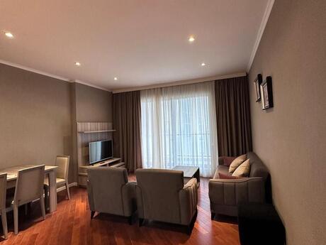 3-room new-build apartment for rent in Port Baku Residence, 115 m², 3 000 AZN/mo, photo 4 / 12
