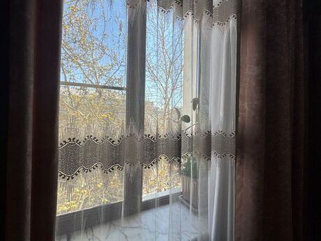 28 Mayda 3 otaqlı köhnə tikili mənzil satılır, 90 m², 380 000 AZN, şəkil 5 / 8