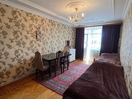 Memar Əcəmidə 5 otaqlı köhnə tikili mənzil satılır, 120 m², 225 000 AZN, şəkil 3 / 12