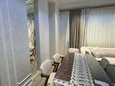 Hünər Qüllələri kompleksində 3 otaqlı yeni tikili mənzil kirayə verilir, 100 m², 3 000 AZN/ay, şəkil 2 / 11