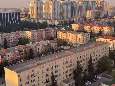 Продаётся 1-комнатная квартира в старом фонде, Qara Qarayev, 36 м², 117 000 AZN, фото 2 / 12