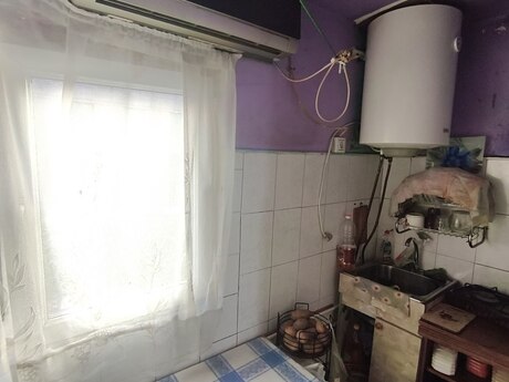 1-room old-build apartment for rent in Elmlər Akademiyası, 30 m², 550 AZN/mo, photo 3 / 5