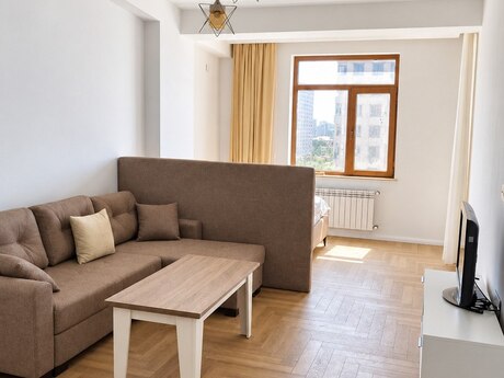 1 otaq · 65 m² · 8/14 mərtəbə, Elmlər Akademiyası