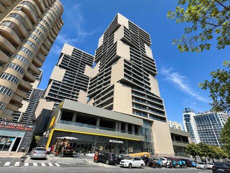 Grand Hayat kompleksində 2 otaqlı yeni tikili mənzil kirayə verilir, 65 m², 950 AZN/ay, şəkil 2 / 8